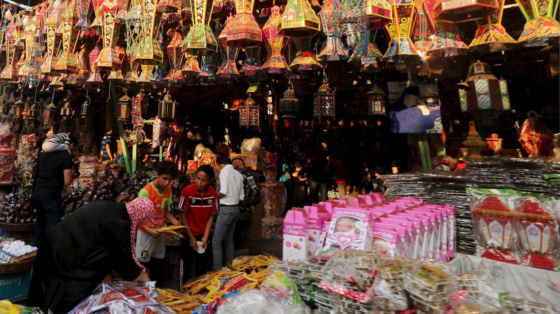 Muslims prepare for Ramadan