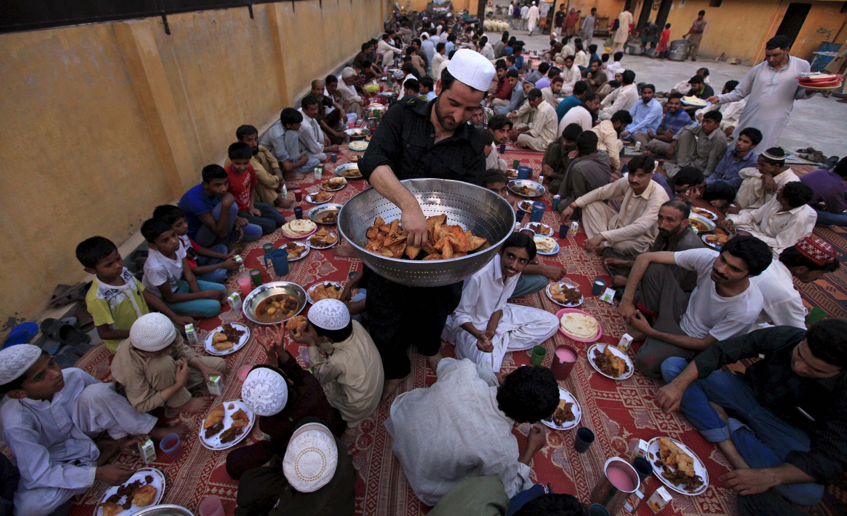 A day in Pakistan's Ramadan Al Arabiya English