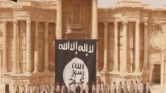 فيديو.. "أطفال" #داعش ينفذون عملية إعدام جماعية في تدمر