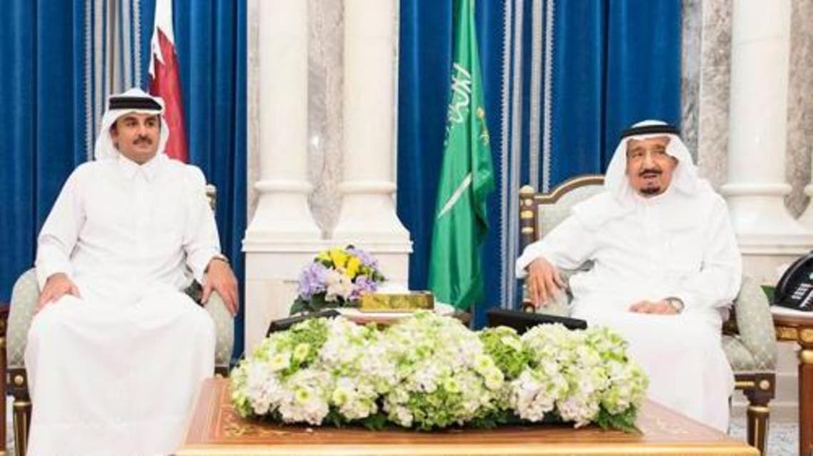 Sheikh Tamim Bin Hamad Al-Thani (L) and King Salman (R) at Al-Safa Palace in Makkah on Wednesday, 8 July, 2015. (Photo Courtesy Saudi Gazette)