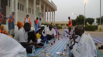 موريتانيا.. جمعيات تتهم حزبا بسرقة "إفطارها" الخيري