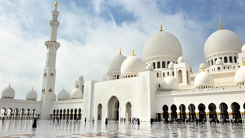 Arab world's top mosques ready for Eid al-Fitr prayers 
