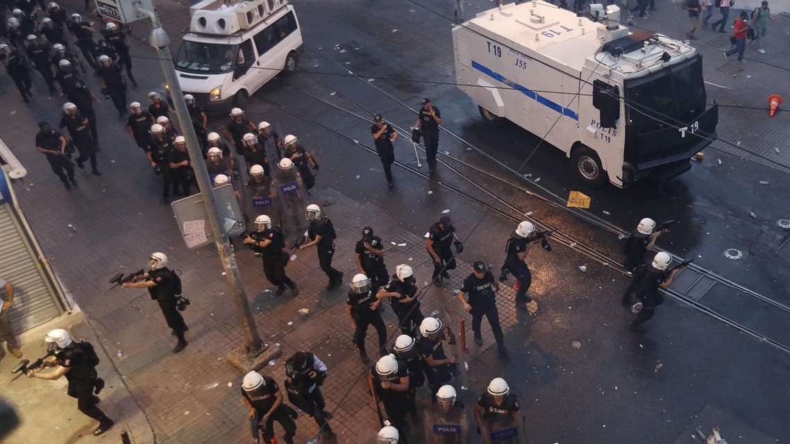 Istanbul protest turns violent