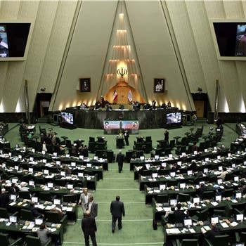 إصابة نحو 50 عضوا في البرلمان الإيراني بأوميكرون
