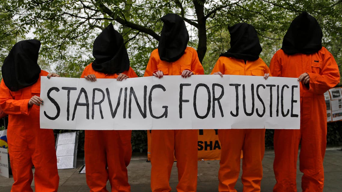 Protesters in solidarity with Guantanamo Bay Inmates on Hunger Strike during a demonstration outside the US embassy in central London, May 18, 2013. (File photo: AP)