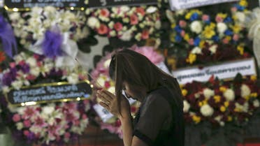 Mourning Bangkok bomb victims