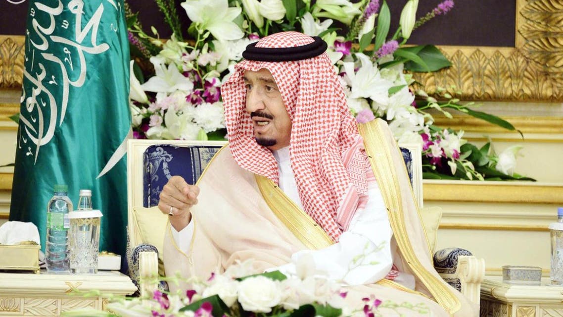The Custodian of the Two Holy Mosques King Salman bin Abdulaziz Al Saud received at Al-Salam palace in Jeddah on Thursday a number of princes, Ulemas, ministers, senior civil and military officers and a group of citizens who came to greet and congratulate him on the holy month of Ramadan. SPA -