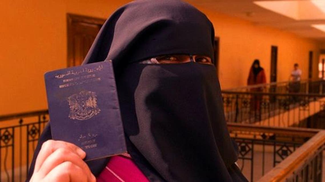 بجواز سفر سوري مزور بتركيا يعبرون إلى القارة المستهدفة بالتفجيرات
