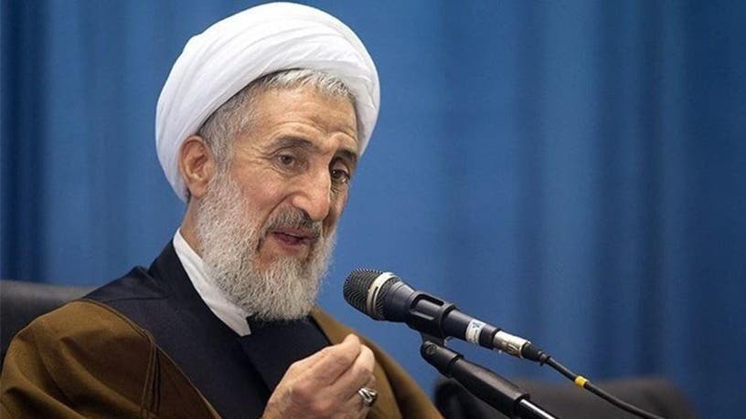 رجل دين إيراني يهدد بريطانيا: ستتلقون 
