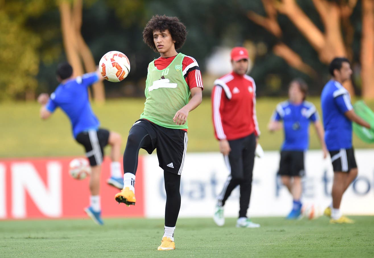 صورة سابقة لعمر عبدالرحمن في تدريبات المنتخب الإماراتي