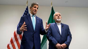 US Secretary of State John Kerry, left, meets with Iranian Foreign Minister Mohammad Javad Zarif at United Nations headquarters Saturday, Sept. 26, 2015. (AP