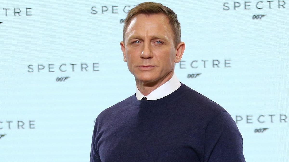 Daniel Craig’s Aston Martin fetches $468,500 in New York | Al Arabiya ...