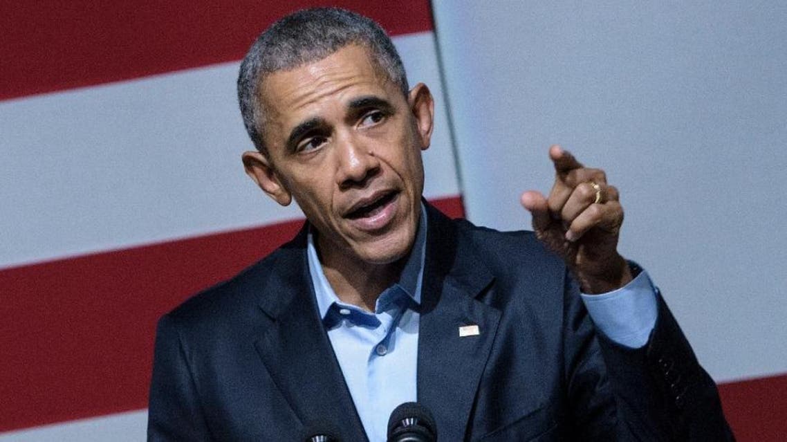 US President Barack Obama speaks at a Democratic National Committee event at the Warfield Theater October 10, 2015 in San Francisco, California