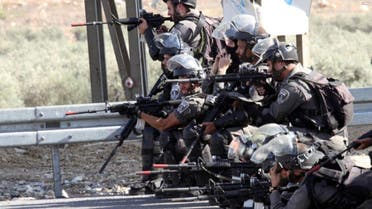 الجيش الاسرائيلي يطلق النار على متظاهرين فلسطينيين في القدس