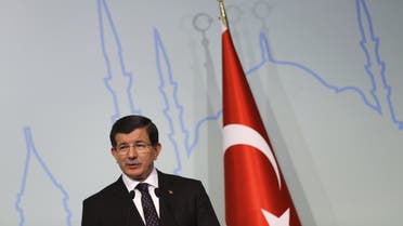 Turkish Prime Minister Ahmet Davutoglu speaks during a news conference in Istanbul, Turkey, October 14, 2015. REU