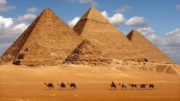 أهرامات الجيزة - مصر 3