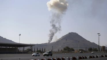 Smoke rises from an army weapons depot hit by a Saudi-led air strike in al-Nahdain mountain in Yemen's capital Sanaa October 25, 2015.  (Reuters)