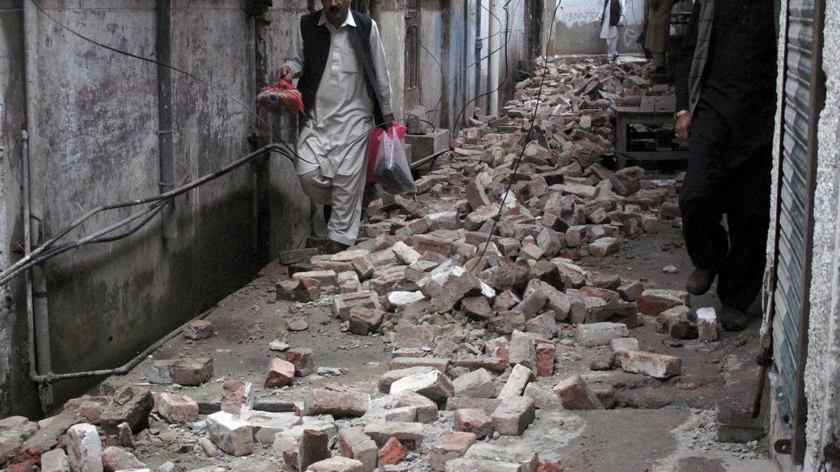 زلزال قوي يهز أفغانستان وباكستان.. أكثر من 130 حالة وفاة حصيلة أولية