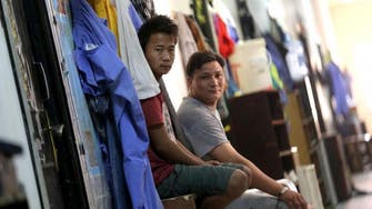 قطر: ایشیائی مزدوروں کو شاپنگ مالز سے دور رکھنے پر غور