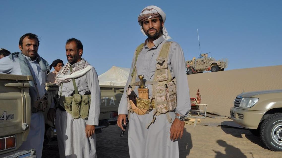 Yemeni fighters allied with the Saudi-led coalition fighting Houthi rebels visit a United Arab Emirates military base near Saffer, Yemen, Monday, Sept. 14, 2015 | AP