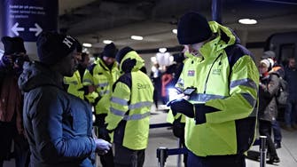 Sweden introduces new border checks to stem migrant flow