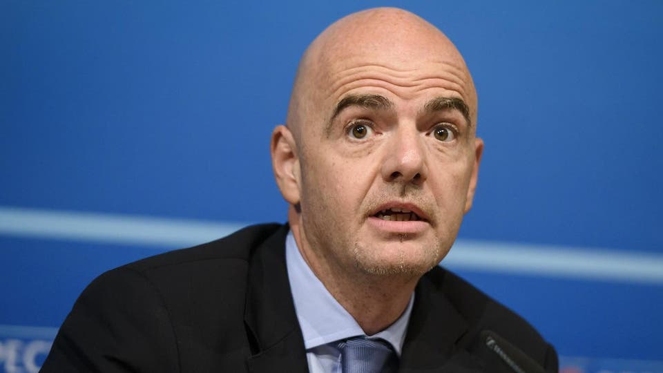 إنفانتينو: نسعى لتوزيع تنظيم مونديال 2022 على دول أخرى 