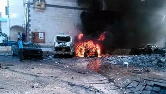 قتيل وجرحى بانفجار سيارة مفخخة أمام الخارجية في عدن