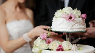 Choosing the perfect winter wedding cake