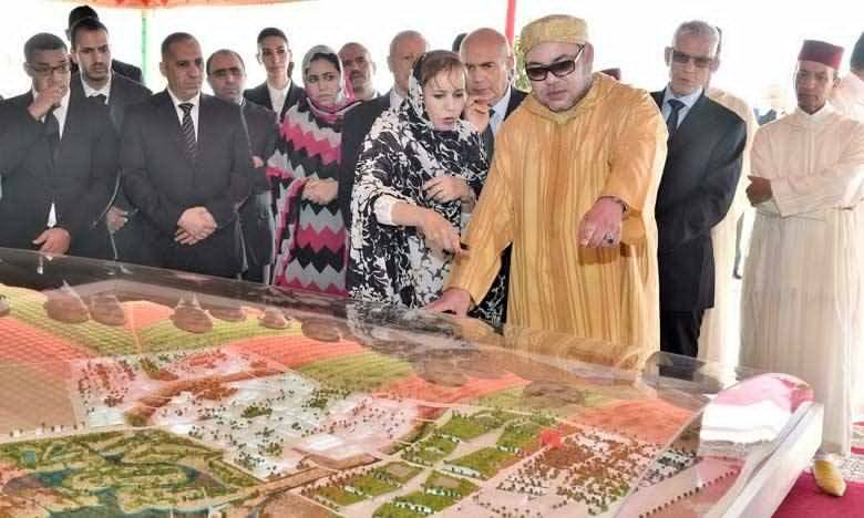 العاهل المغربي محمد السادس في مدينة العيون