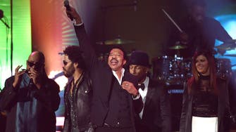 Rihanna, Usher honor Lionel Richie on Grammy weekend