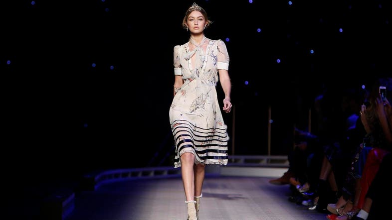 Gigi Hadid Stars In Hilfigers Trans Atlantic Ny Runway Al