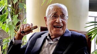‘Icon of Arab journalism’ Heikal dies at 92 