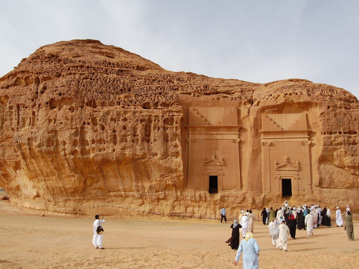 السعودية تؤكد أهمية القطاع السياحي في زياد النمو الاقتصادي