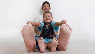 Man with world’s largest feet receives welcome gift