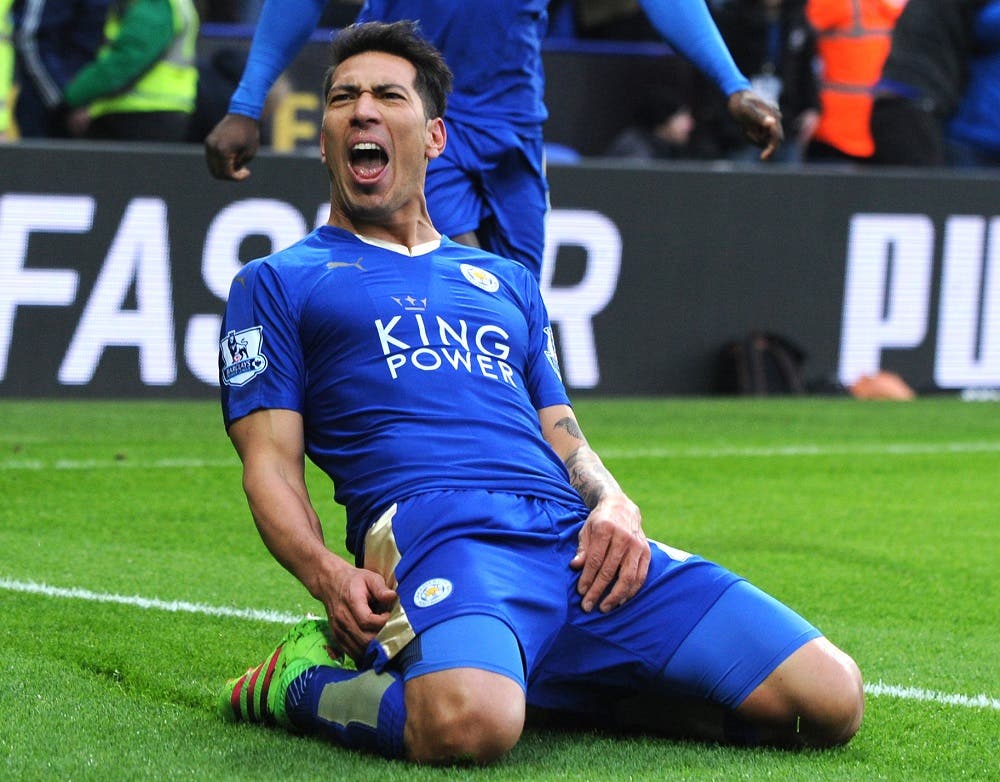 Leicester’s Leonardo Ulloa celebrates after scoring against Norwich during the English Premier League soccer match between Leicester City and Norwich City at the King Power Stadium in Leicester, England, Saturday, Feb. 27, 2016. (AP Photo/Rui Vieira)