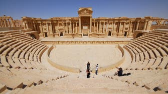 Russian-backed Syrian troops push toward Palmyra 