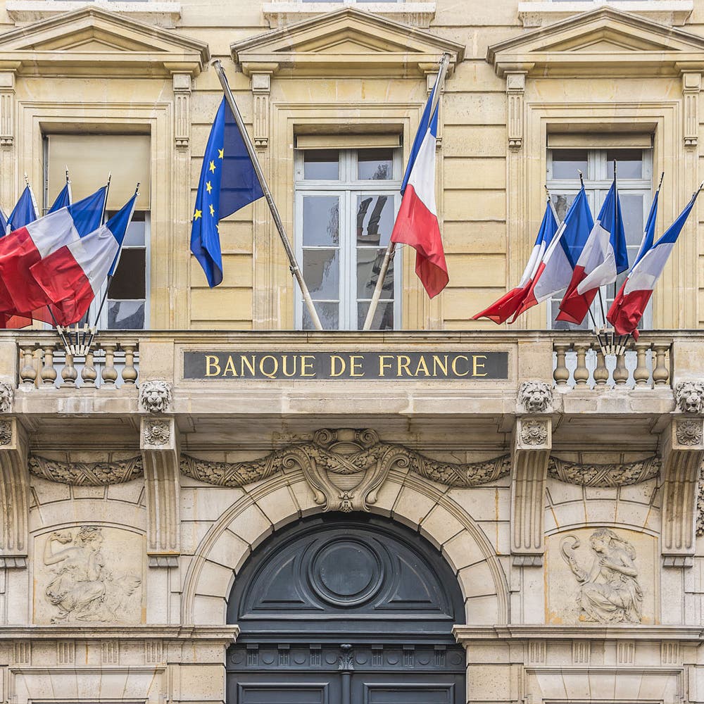 "المركزي" الفرنسي: البنوك الأوروبية "قوية للغاية" خلافا لوضع مصارف أميركية