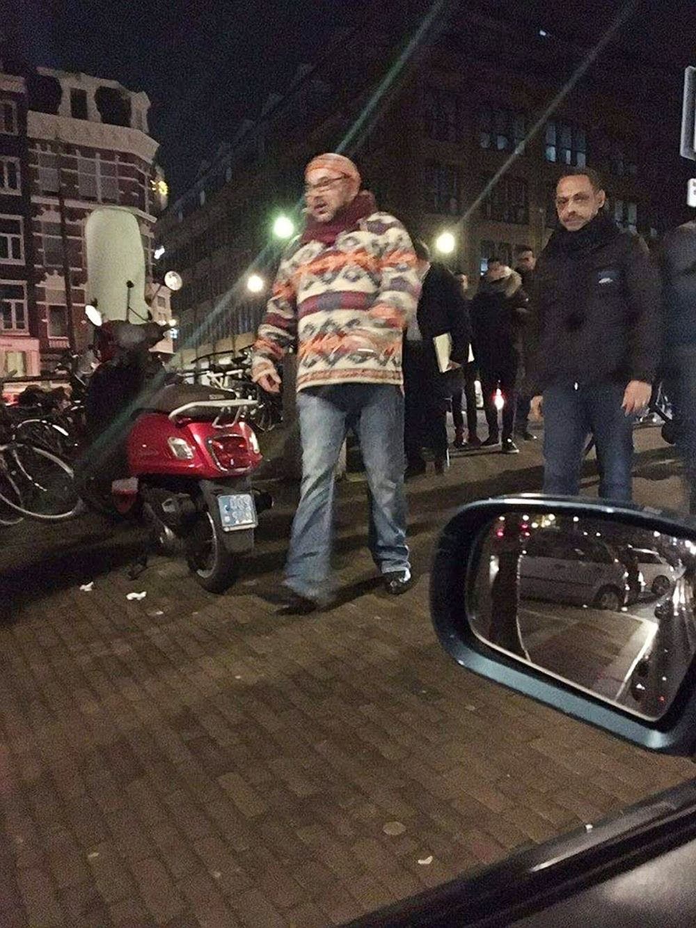 الملك محمد السادس في شوارع امستردام