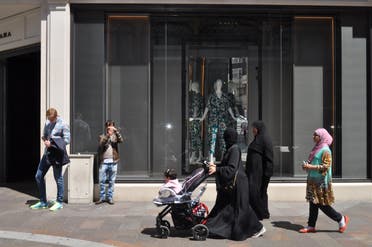 Women out shopping near Zara clothes shop in Knightsbridge, London. (Ben Flanagan, Al Arabiya English)