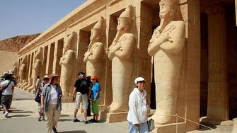 مصر تقترب من عودة أعداد السياح إلى ما قبل 2011
