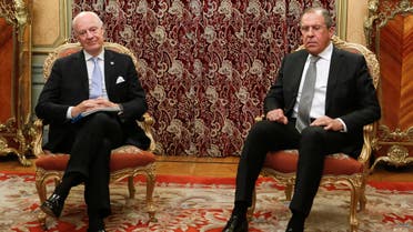 Russian Foreign Minister Sergei Lavrov (R) meets with U.N. Special Envoy Staffan de Mistura, the mediator of Syrian peace talks, in Moscow, Russia, April 5, 2016. (Reuters)