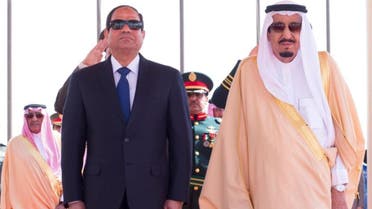 Egyptian President Abdel Fattah al-Sisi was greeted in Riyadh by King Salman bin Abdulaziz on March 1, 2015 (SPA)