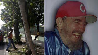 Fidel Castro, 89, makes rare public appearance in Cuba