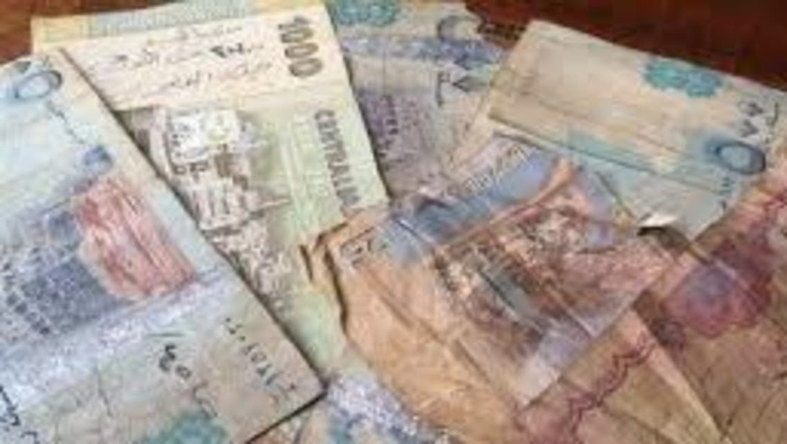 75 من العملة المحلية المتداولة في اليمن تالفة