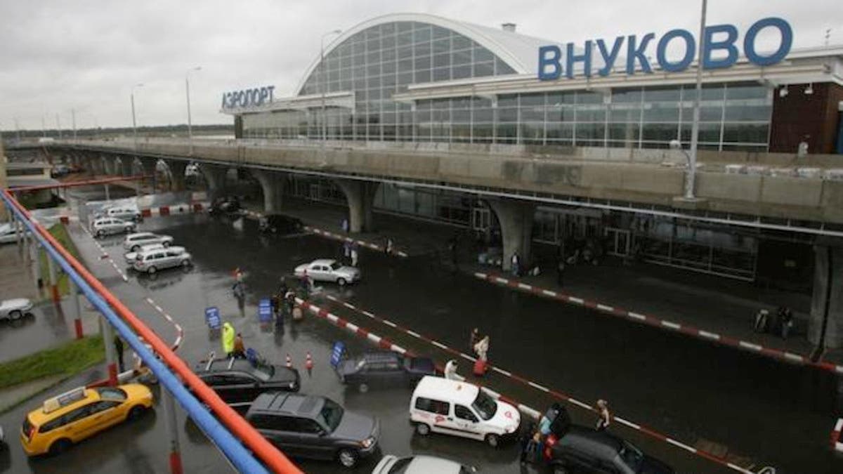 روسيا تمدد القيود على الرحلات الجوية جنوب ووسط البلاد حتى آخر مايو