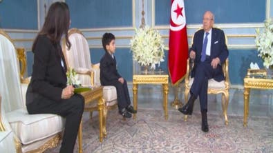 السبسي يحقق حلم طفل بأن يكون رئيساً لتونس