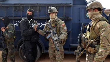 Tunisian special forces, like these pictured on March 21, 2016, have dismantled two Al-Qaeda-linked terrorist cells that were planning to carry out attacks against shopping malls and political parties. (AFP)