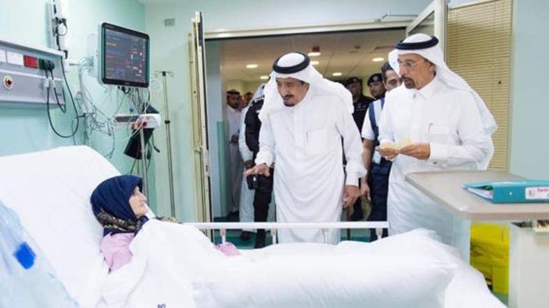 The Saudi king visits an iraninan woman injured in the Hajj stampede