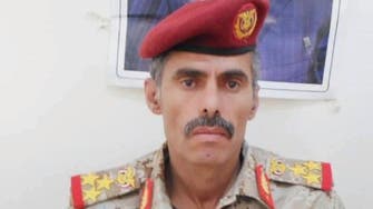 الحوثيون يحتجزون قائد لواء وضباطاً بعد دعوتهم لاجتماع