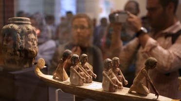 Israel hands back smuggled Egyptian antiquities Reuters